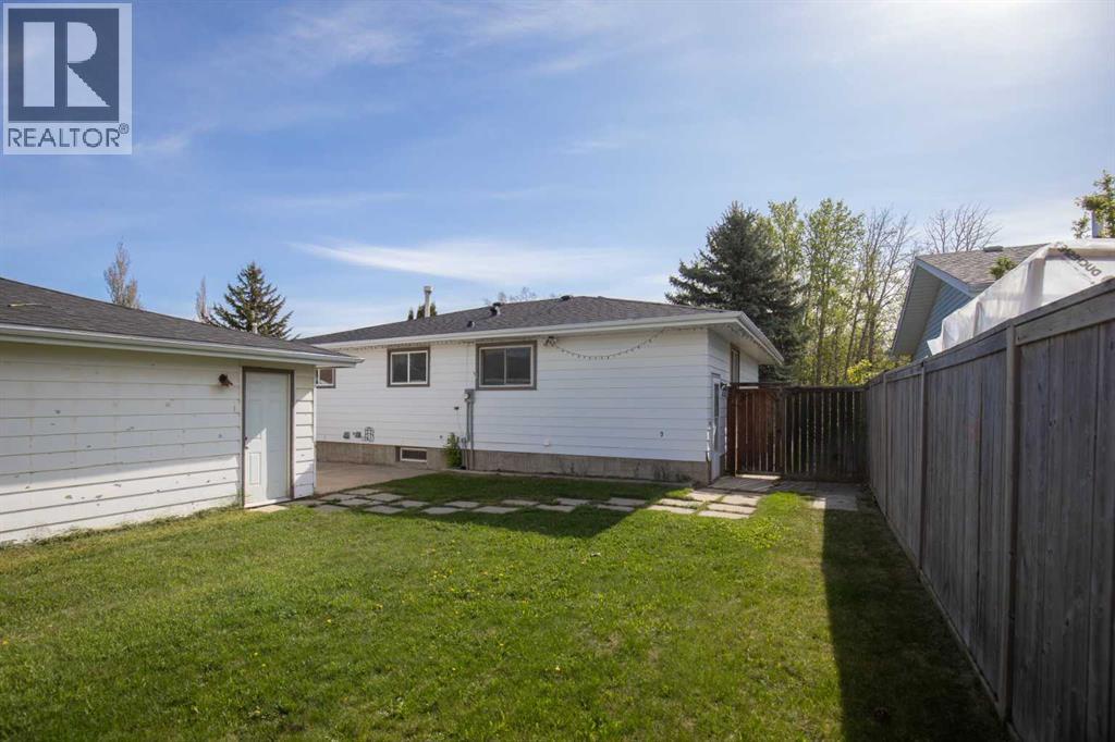 30 Odell Green, Red Deer, Alberta  T4P 1V4 - Photo 3 - A2313563
