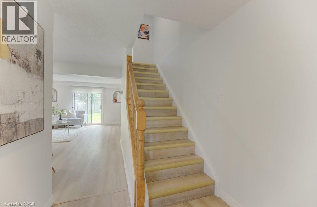 603 Pinerow Crescent Unit# B, Waterloo, Ontario  N2T 2K6 - Photo 6 - 40831799