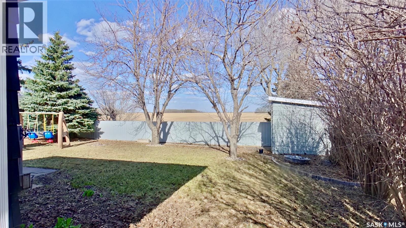 355 Russell Street, Stoughton, Saskatchewan S0G 4T0 - Photo 39 - SK034666