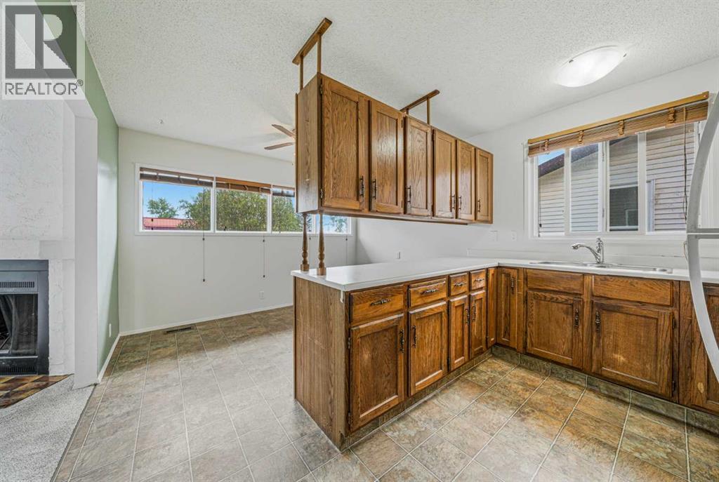 2164 Summerfield Boulevard SE, Airdrie, Alberta  T4B 1X5 - Photo 11 - A2313901