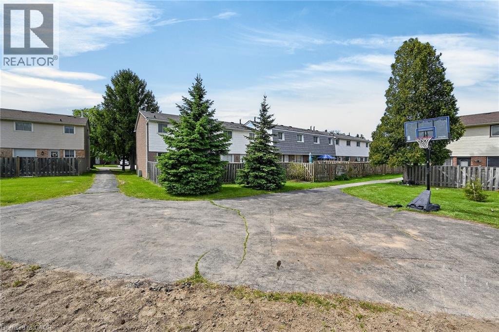 1350 Limeridge Road E Unit# 32, Hamilton, Ontario  L8W 1L6 - Photo 41 - 40832963