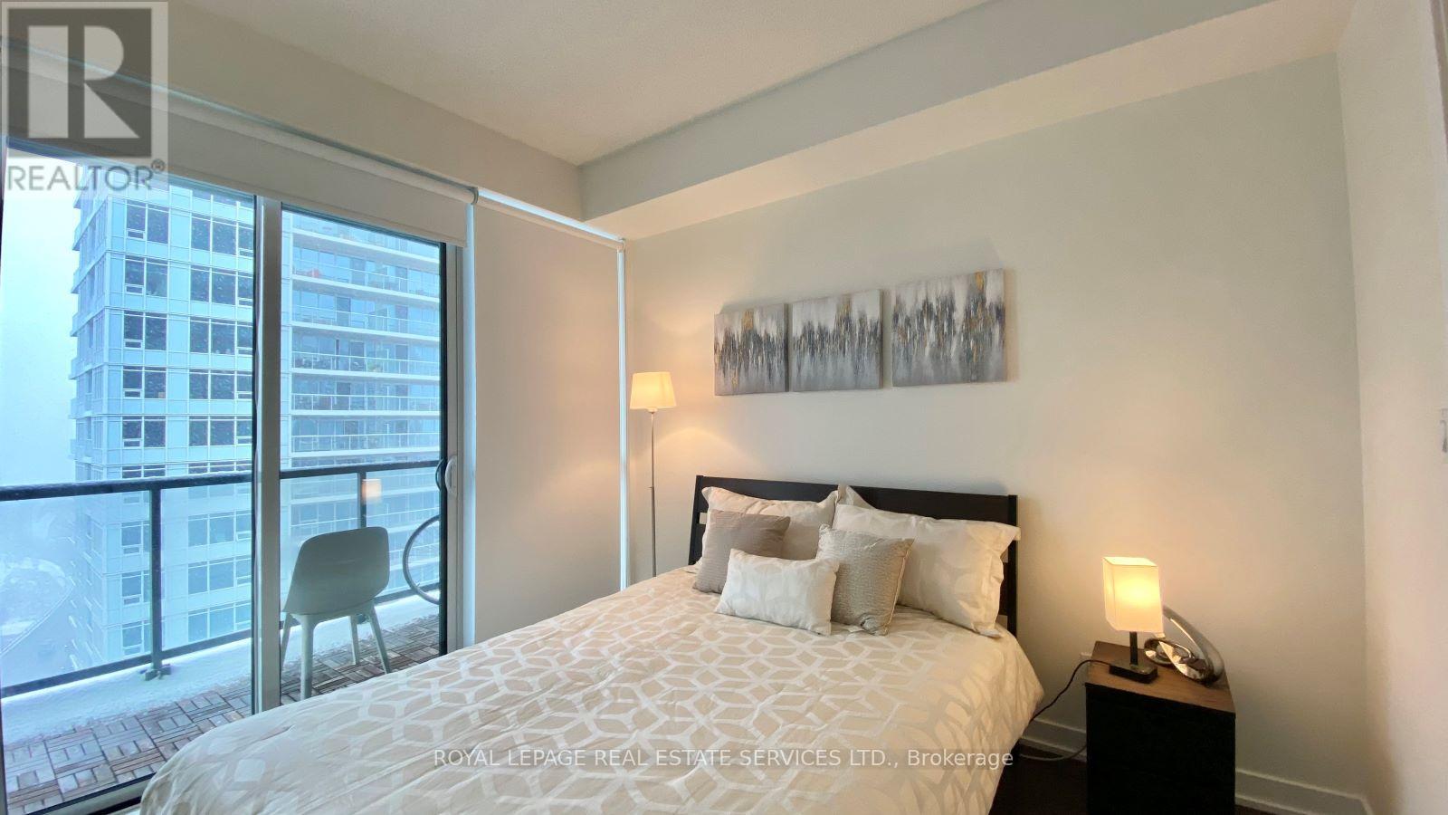 2107 - 20 Bruyeres Mews, Toronto, Ontario  M5V 0G8 - Photo 10 - C13166466