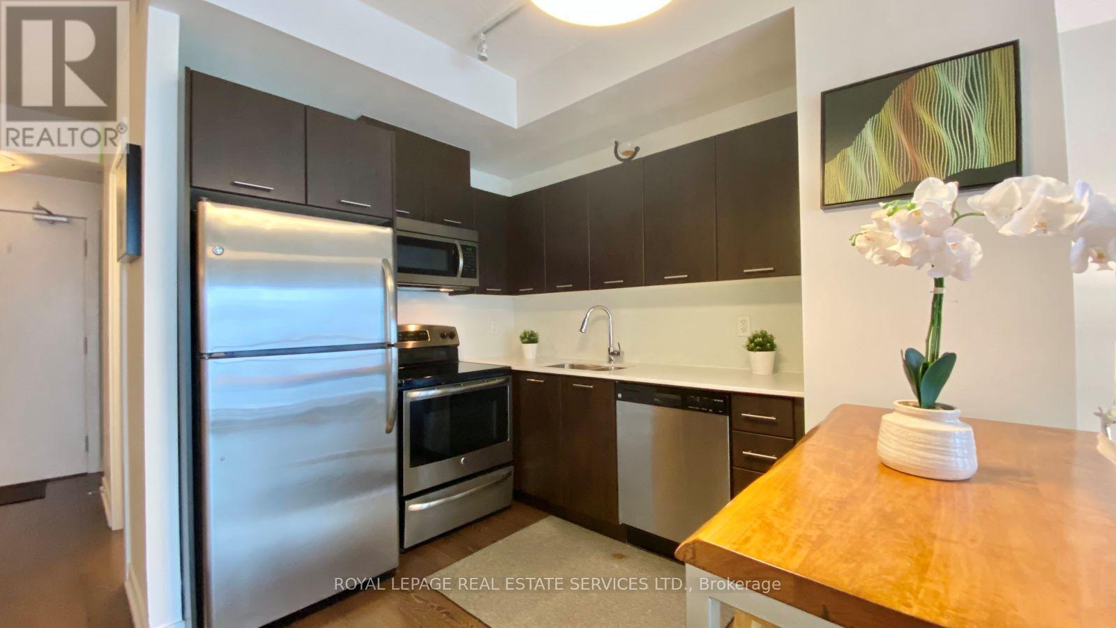 2107 - 20 Bruyeres Mews, Toronto, Ontario  M5V 0G8 - Photo 7 - C13166466