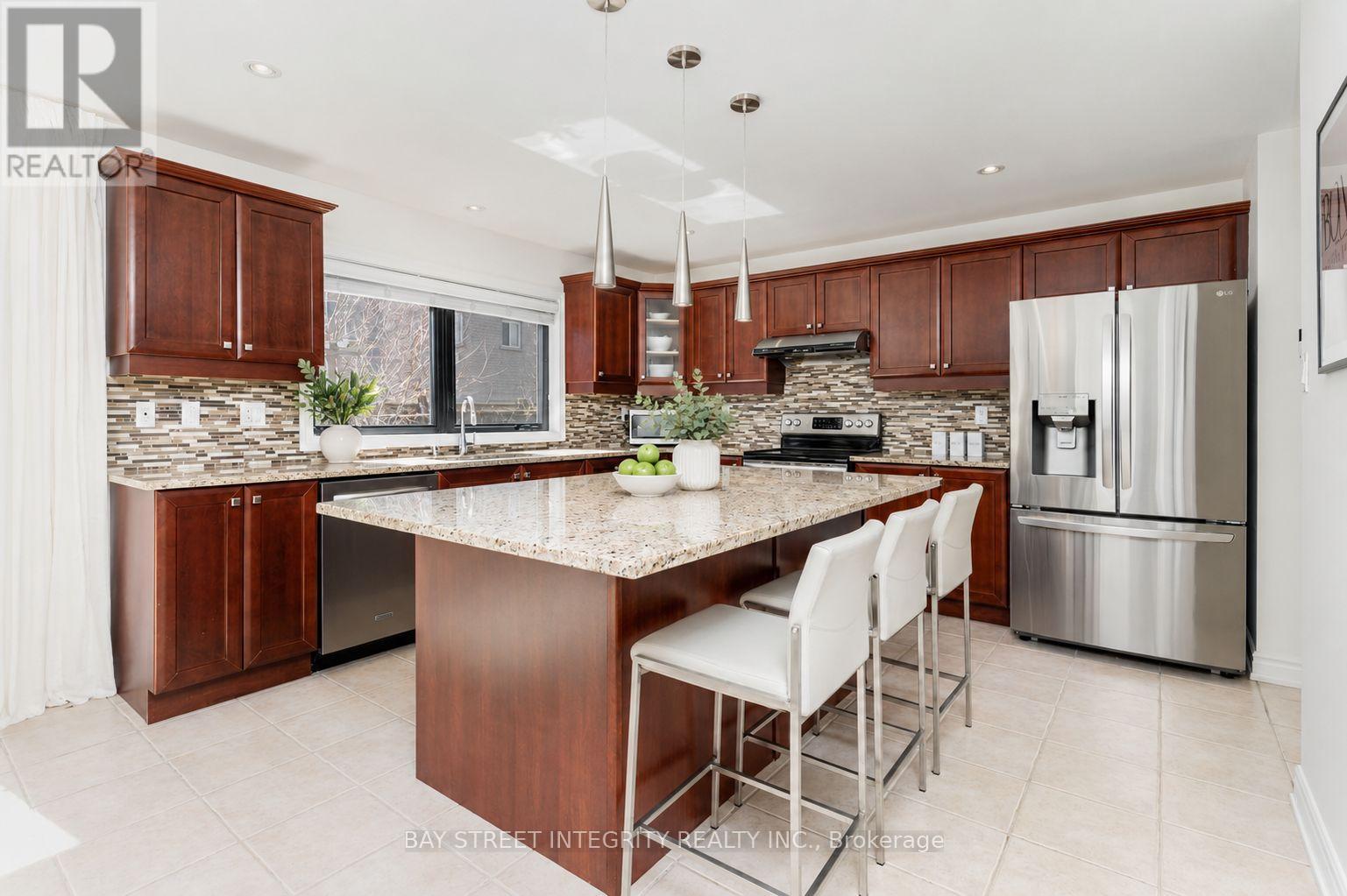 2364 Spring Meadow Way W, Oakville, Ontario L6M 0C1 - Photo 5 - W13074992