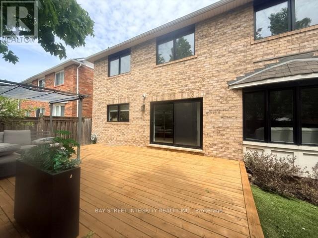 2364 Spring Meadow Way W, Oakville, Ontario L6M 0C1 - Photo 19 - W13074992