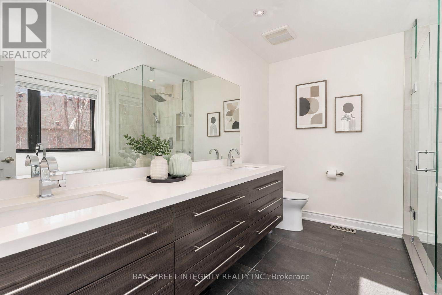 2364 Spring Meadow Way W, Oakville, Ontario L6M 0C1 - Photo 9 - W13074992