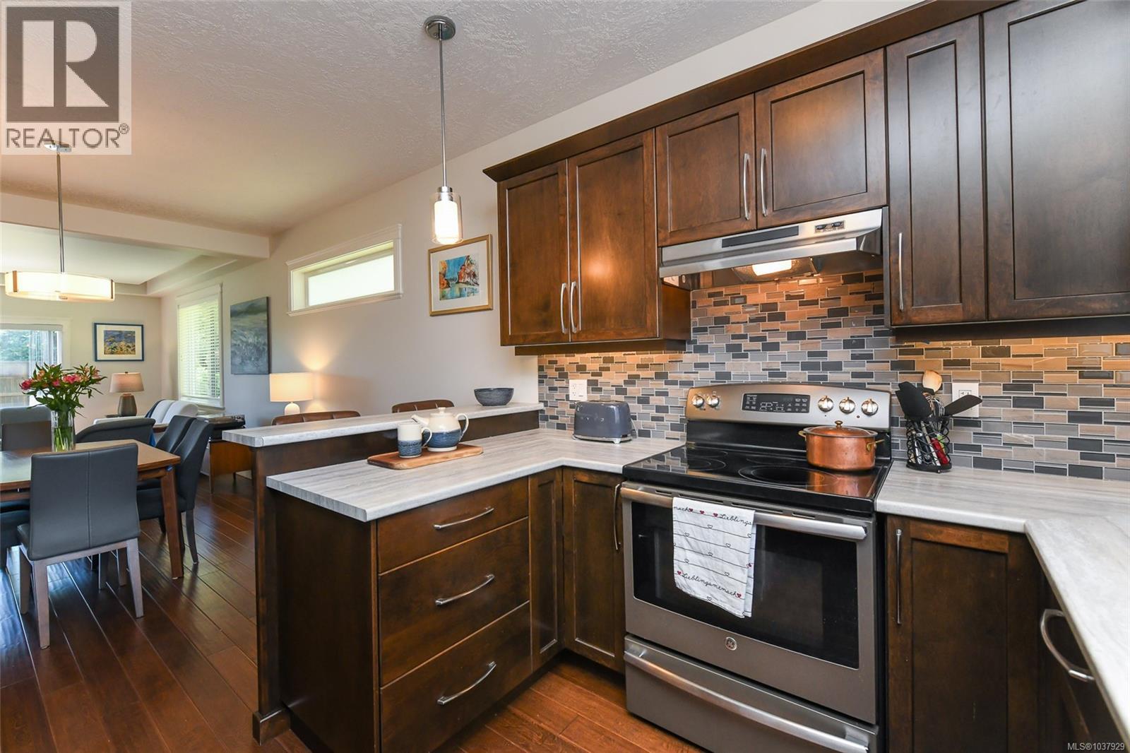 1 2030 Wallace Ave, Comox, British Columbia  V9M 1X3 - Photo 12 - 1037929