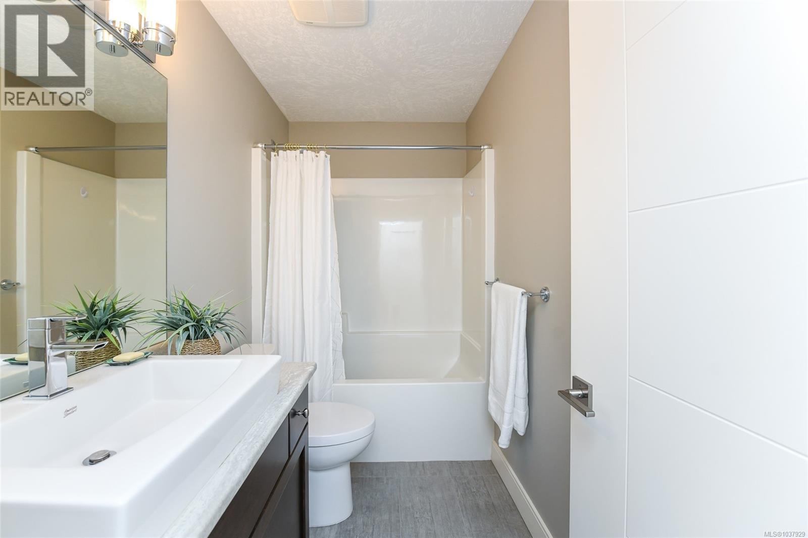 1 2030 Wallace Ave, Comox, British Columbia  V9M 1X3 - Photo 34 - 1037929