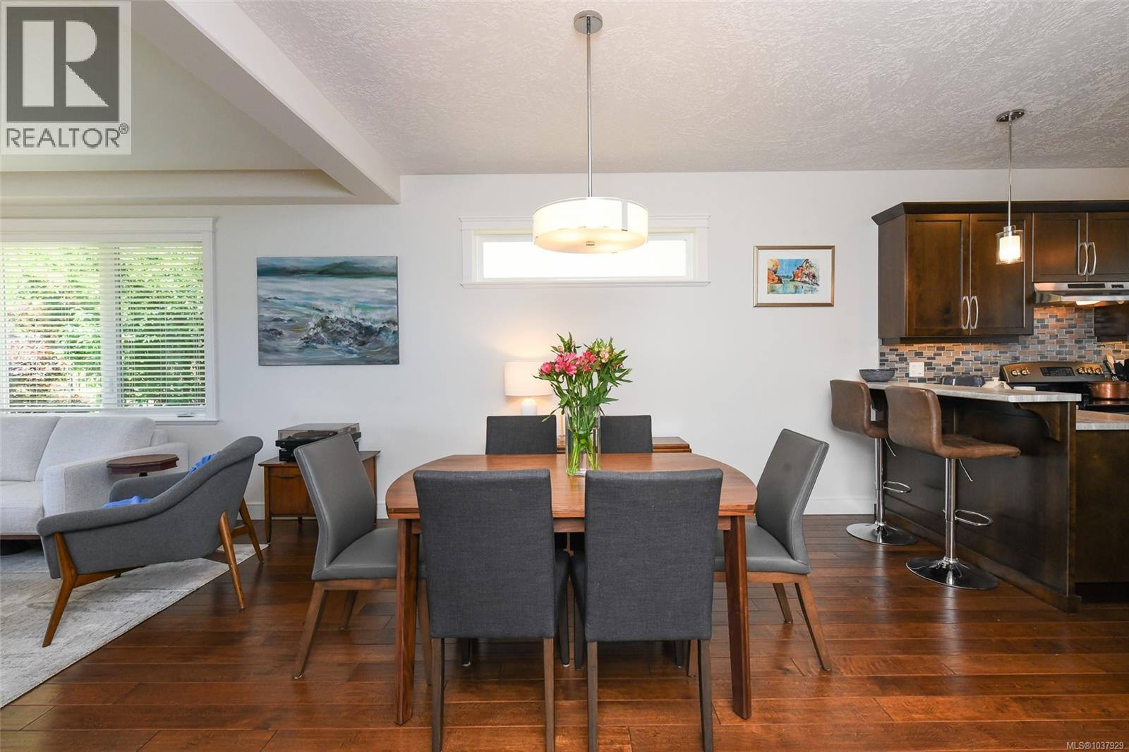 1 2030 Wallace Ave, Comox, British Columbia  V9M 1X3 - Photo 5 - 1037929