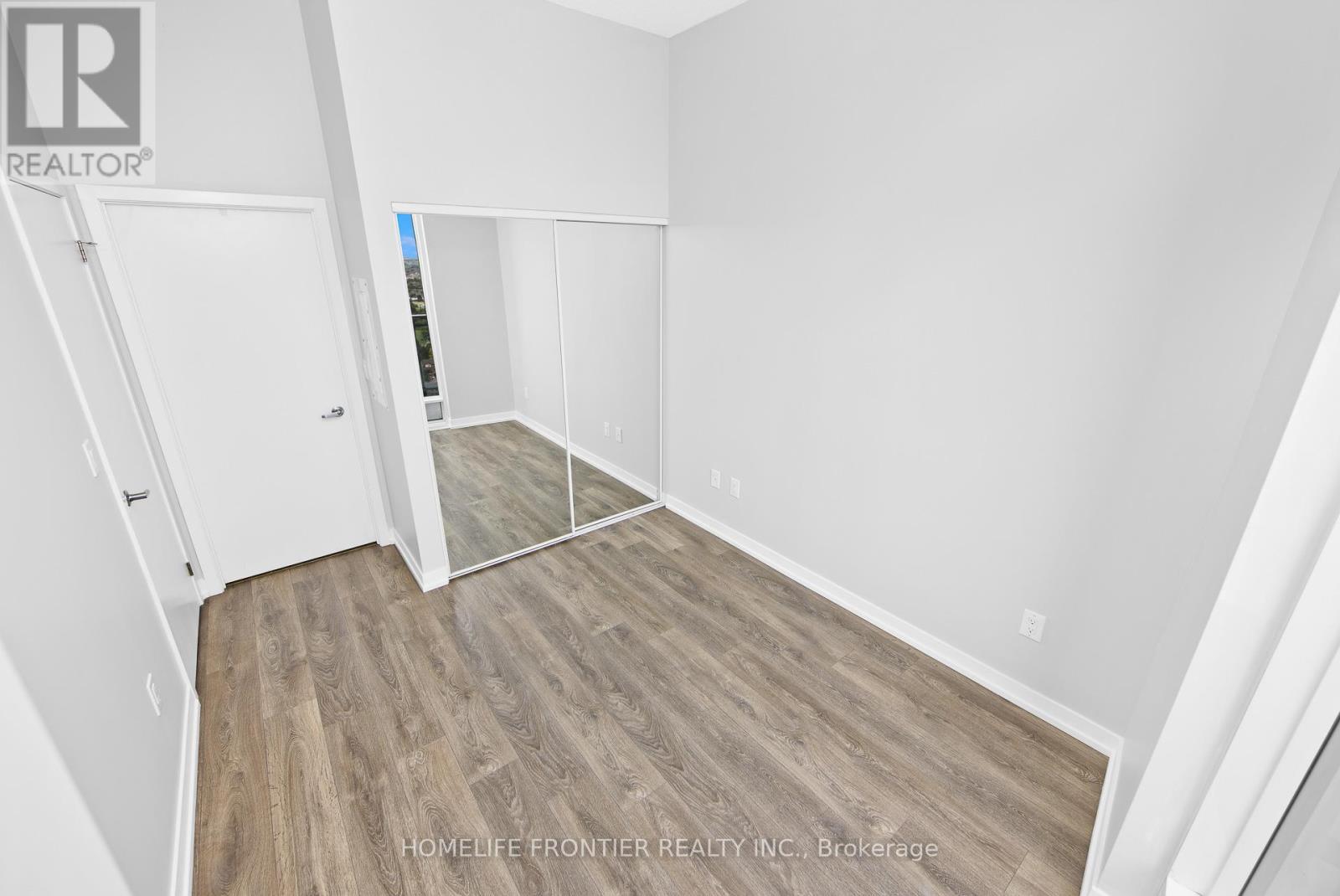 1918 - 2520 Eglinton Avenue W, Mississauga, Ontario  L5M 0Y4 - Photo 11 - W13166446