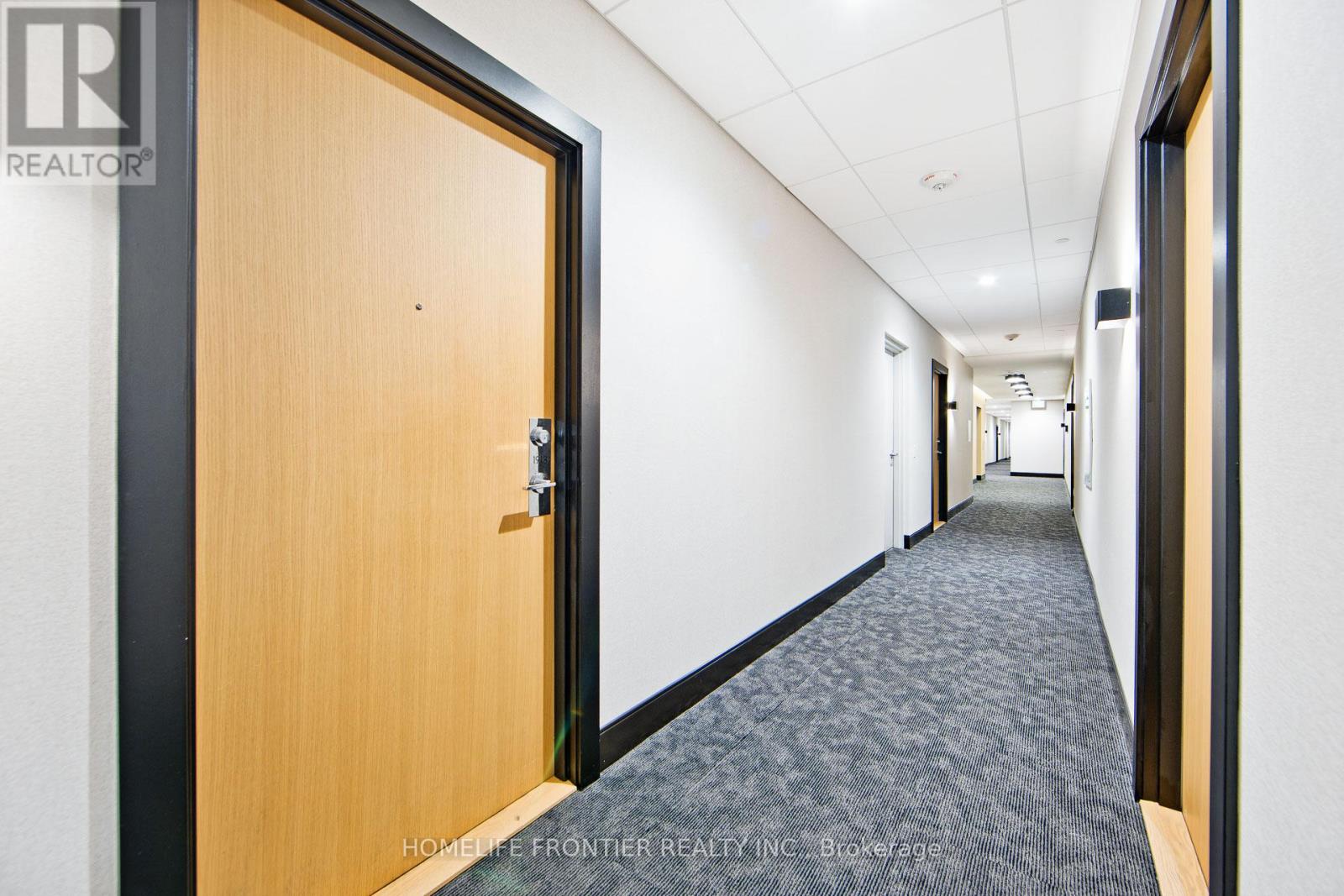 1918 - 2520 Eglinton Avenue W, Mississauga, Ontario  L5M 0Y4 - Photo 4 - W13166446