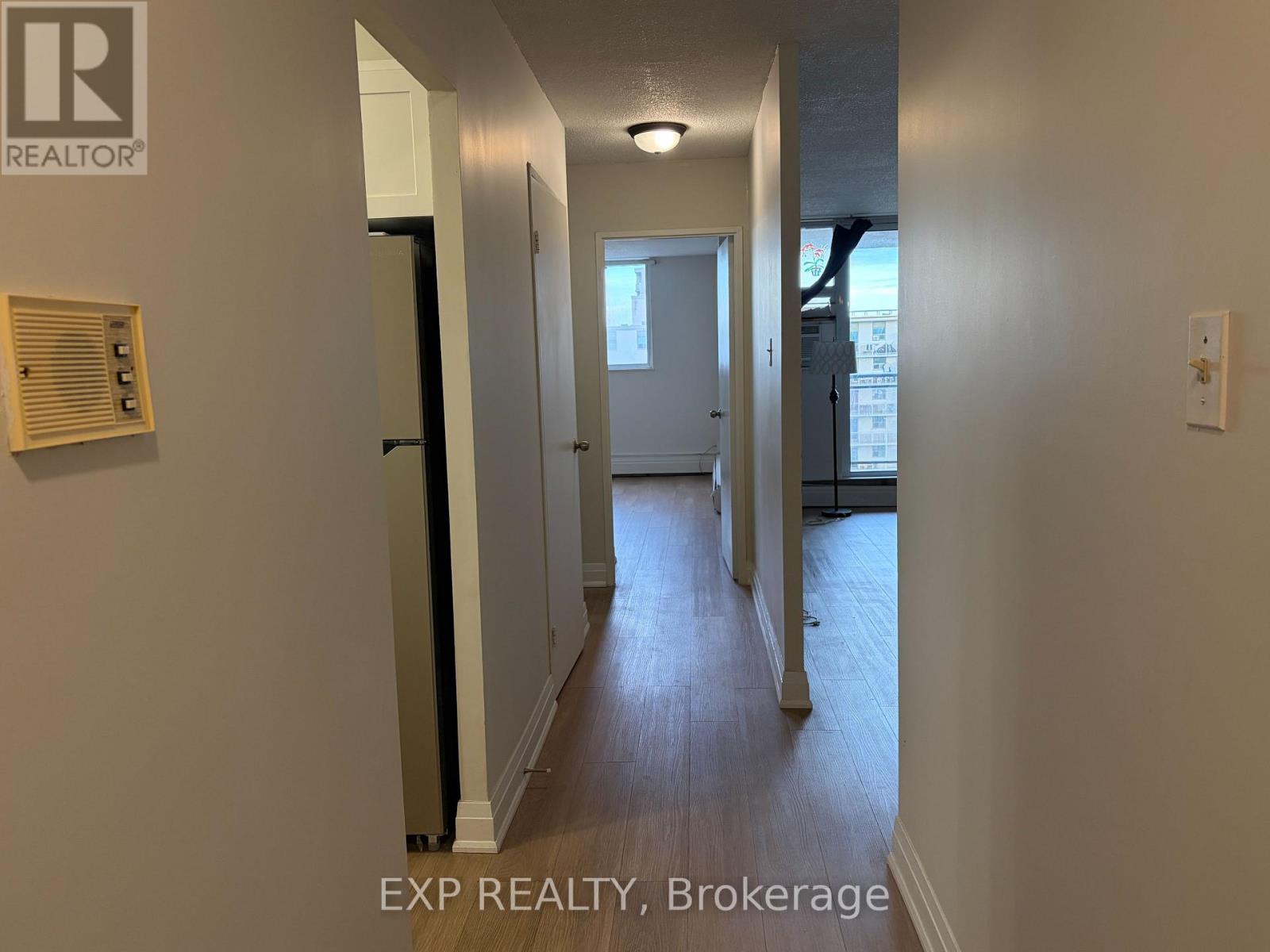 1005 - 975 Warwick Court, Burlington, Ontario  L7T 3Z7 - Photo 13 - W13166458