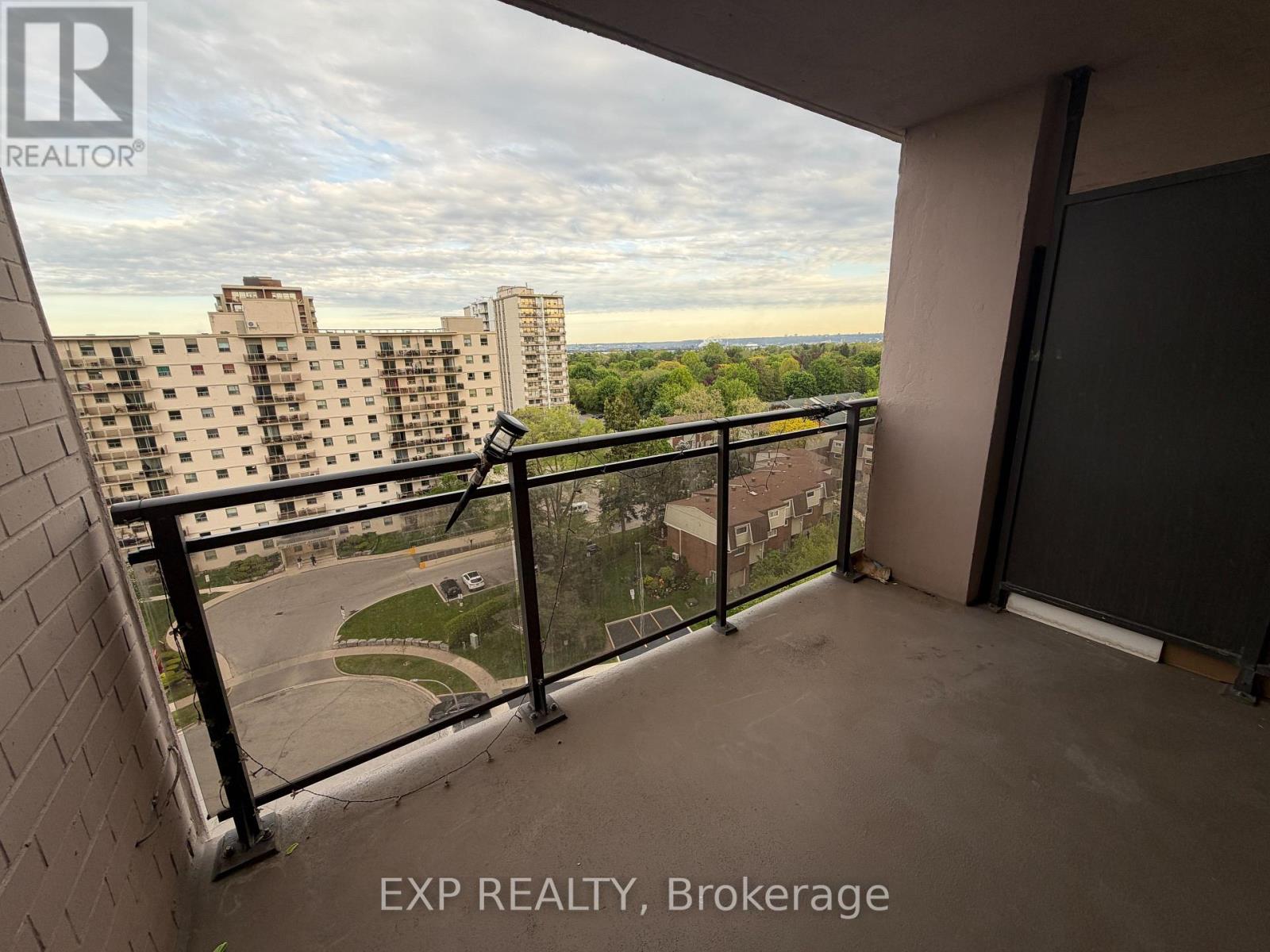 1005 - 975 Warwick Court, Burlington, Ontario  L7T 3Z7 - Photo 16 - W13166458