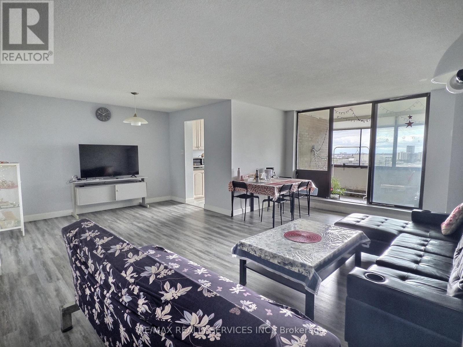 1812 - 18 Knightsbridge Road, Brampton, Ontario L6T 3X5 - Photo 7 - W13166460