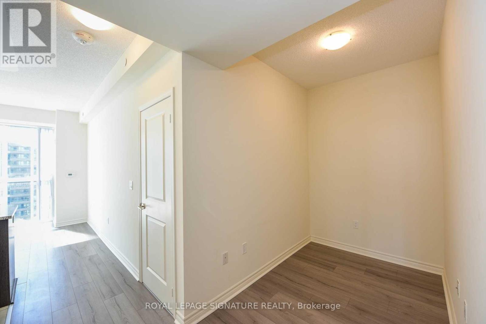 Ph216 - 349 Rathburn Road W, Mississauga, Ontario  L5B 0G9 - Photo 21 - W13166506