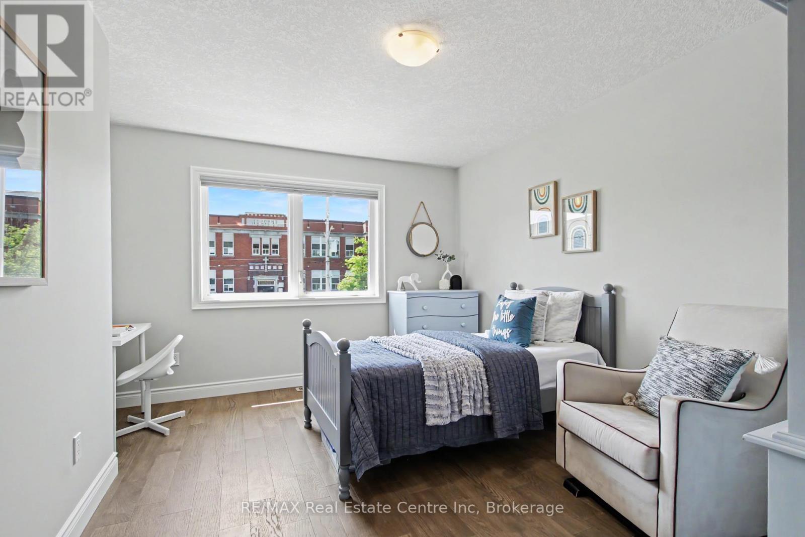 96 Strange Street, Kitchener, Ontario  N2G 1R3 - Photo 18 - X13153848