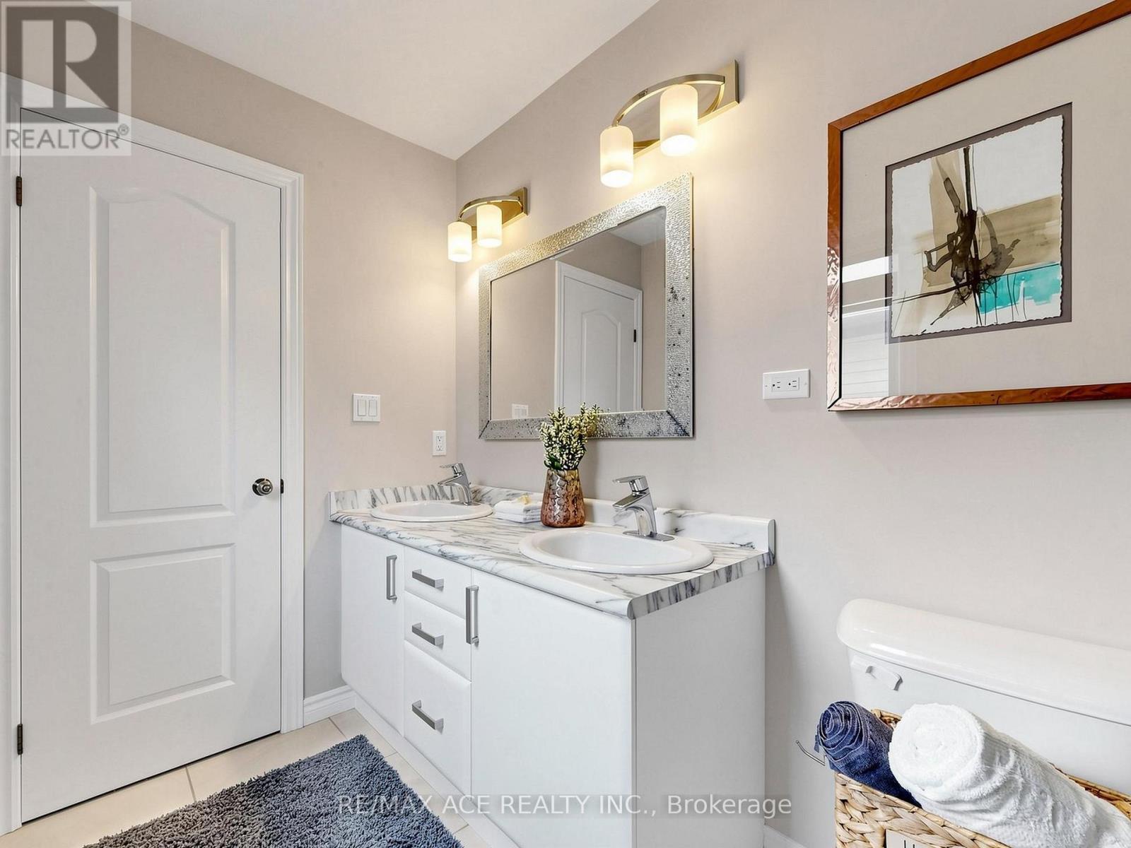 1816 Cedarpark Drive, London North, Ontario  N5X 0C7 - Photo 32 - X13166472
