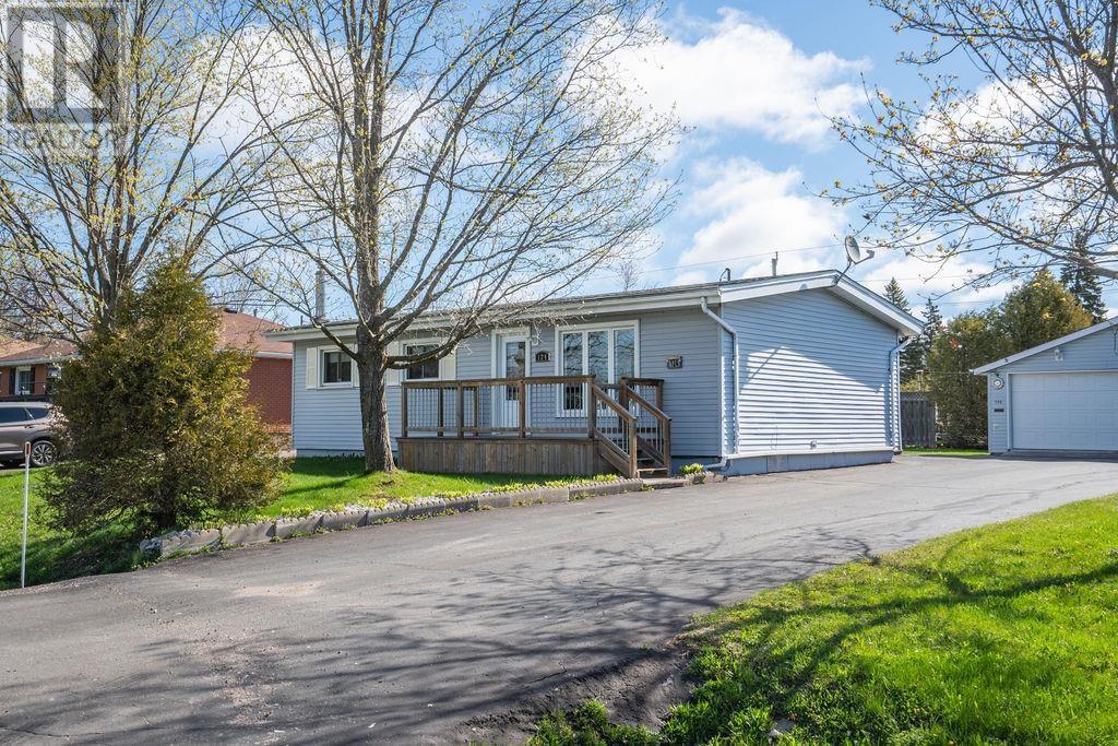 124 Albion St, Sault Ste. Marie, Ontario  P6B 5E1 - Photo 3 - SM261093