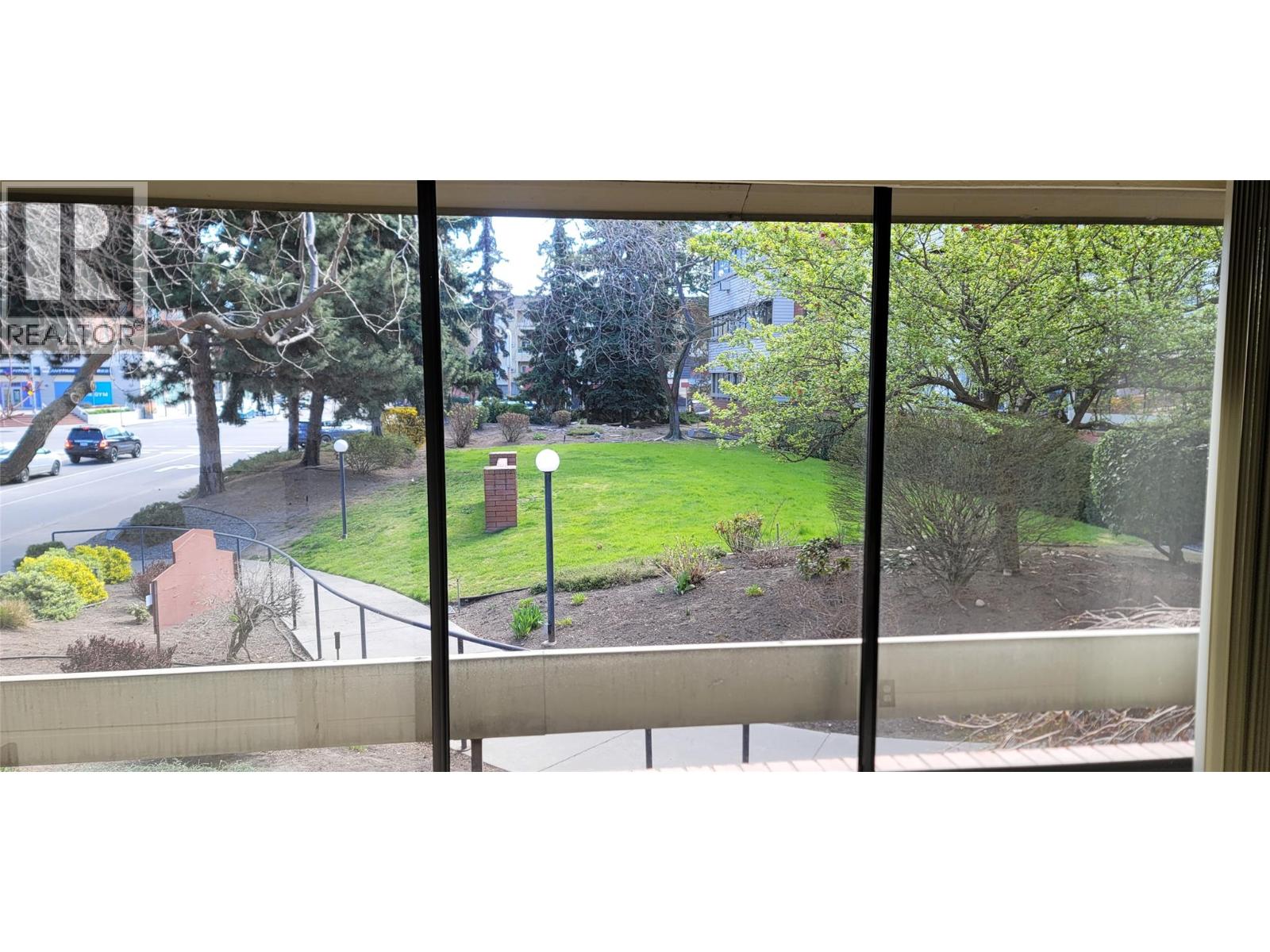 1075 Bernard Avenue Unit# 114, Kelowna, British Columbia  V1Y 6P7 - Photo 15 - 10366905