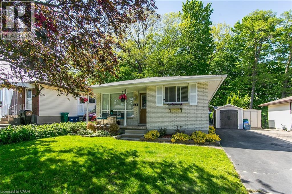 34 Blackhorne Crescent, Kitchener, Ontario  N2E 1T1 - Photo 3 - 40826094