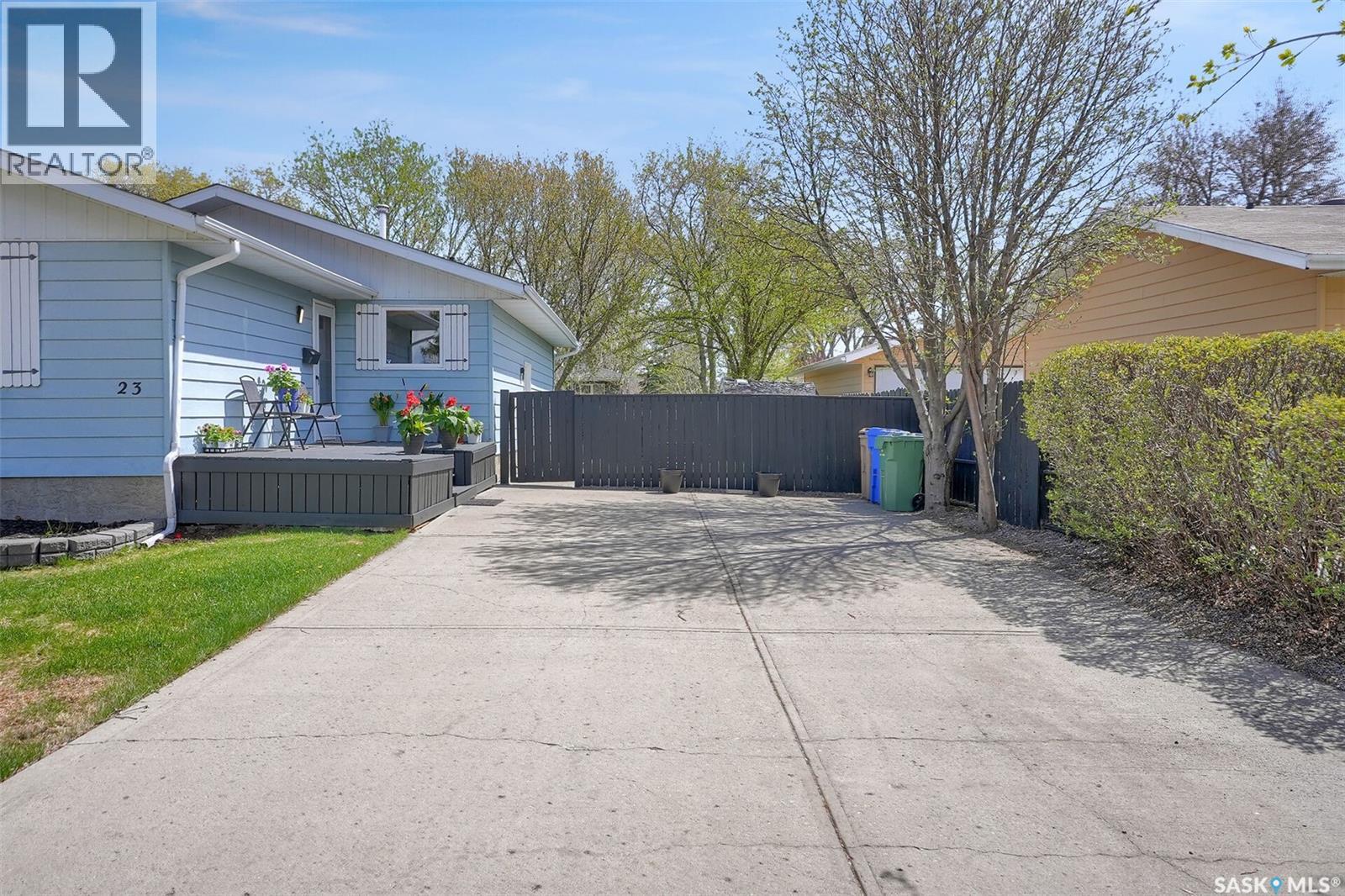 23 Hind Street, Regina, Saskatchewan  S4X 1P9 - Photo 4 - SK036934