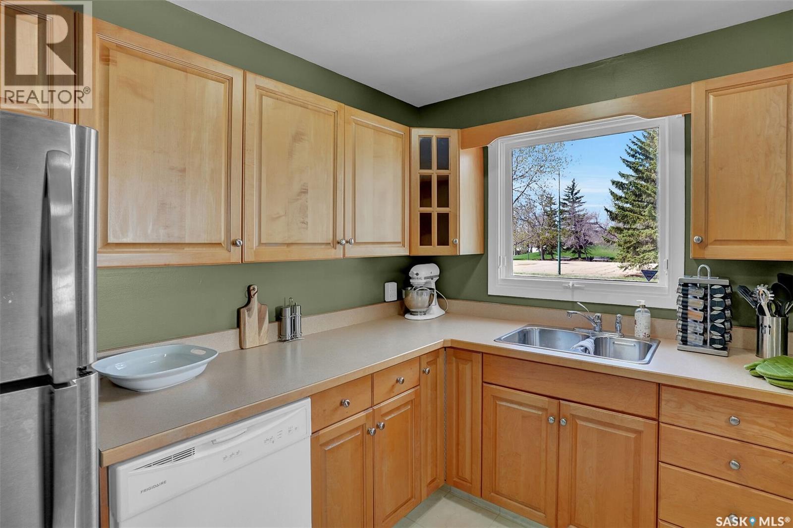23 Hind Street, Regina, Saskatchewan  S4X 1P9 - Photo 8 - SK036934