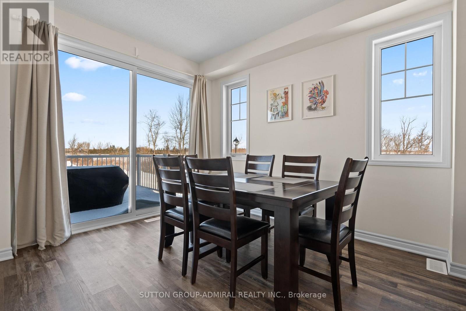 83 Shelburne Avenue, Wasaga Beach, Ontario  L9Z 0L2 - Photo 17 - S12986156
