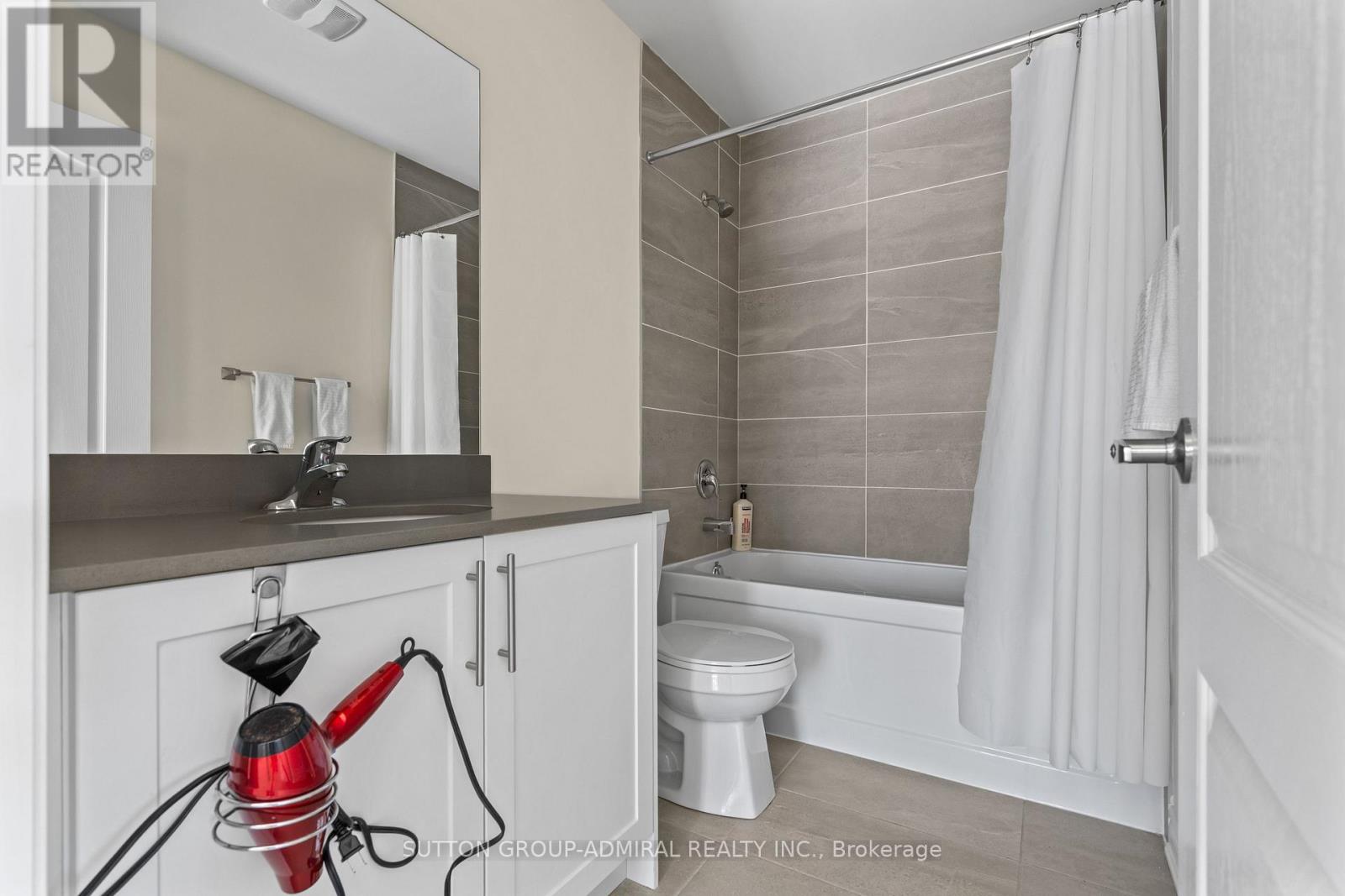 83 Shelburne Avenue, Wasaga Beach, Ontario  L9Z 0L2 - Photo 25 - S12986156