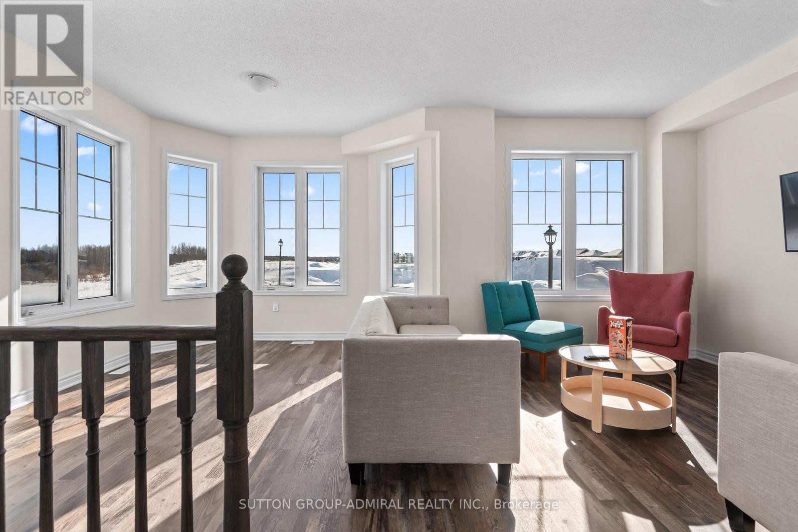 83 Shelburne Avenue, Wasaga Beach, Ontario  L9Z 0L2 - Photo 11 - S12986156