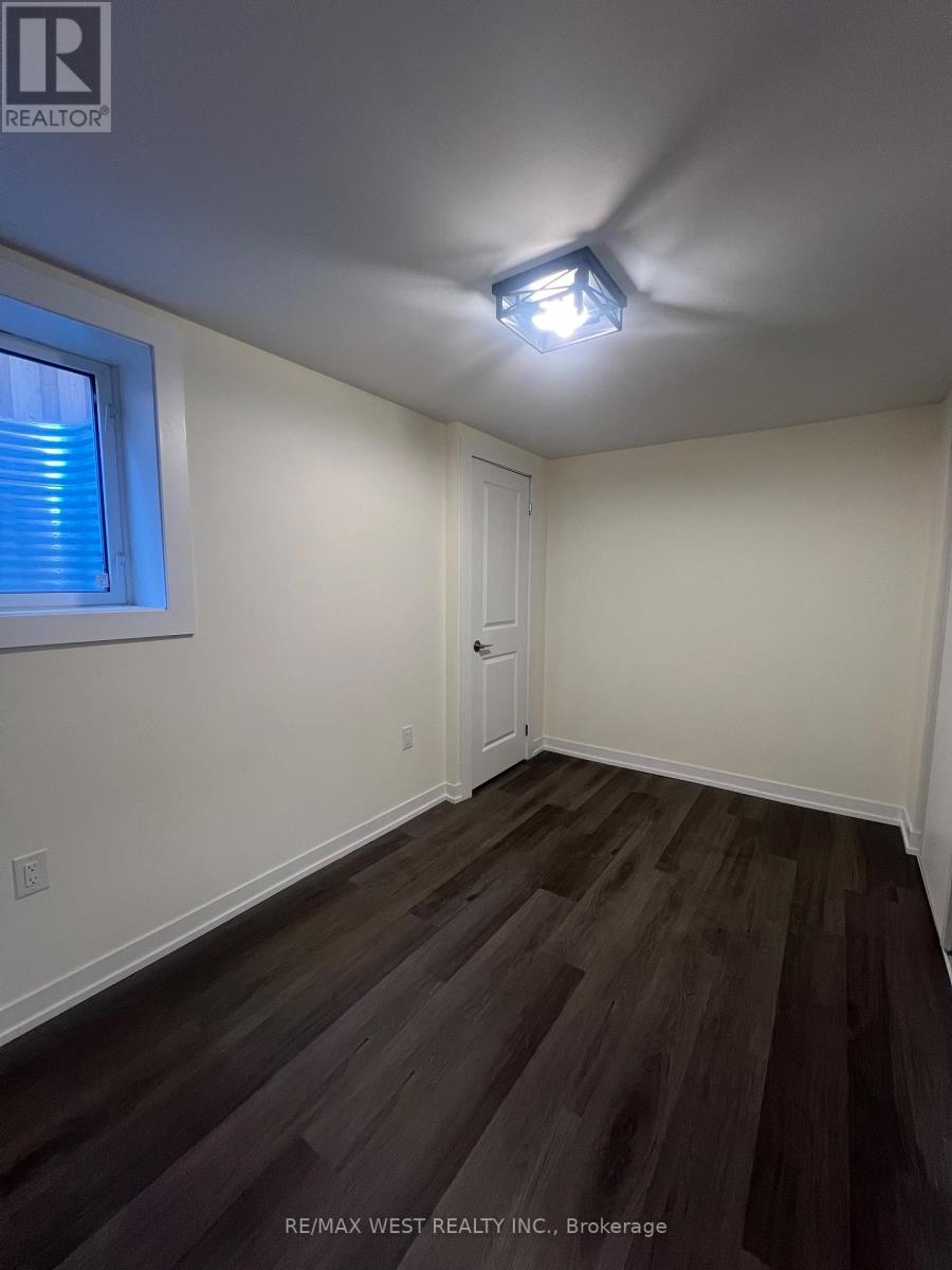 4 Lafleur Court, Brampton, Ontario  L6Y 3L8 - Photo 13 - W13144964