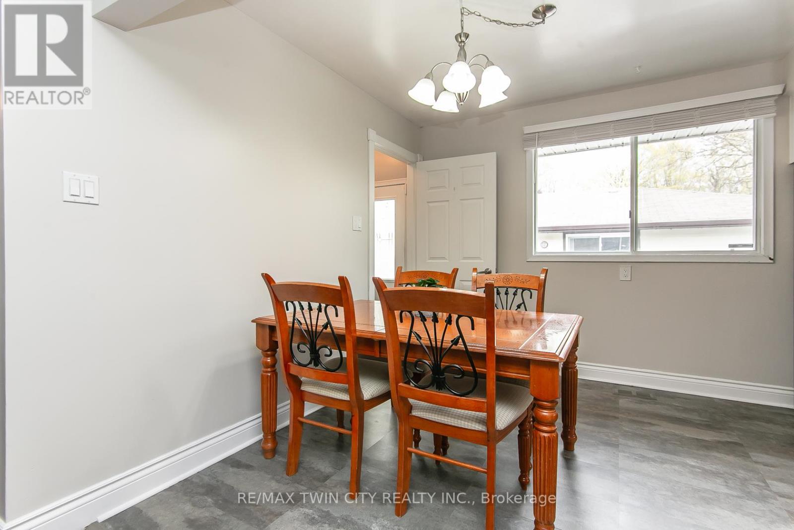34 Blackhorne Crescent, Kitchener, Ontario  N2E 1T1 - Photo 14 - X13077310