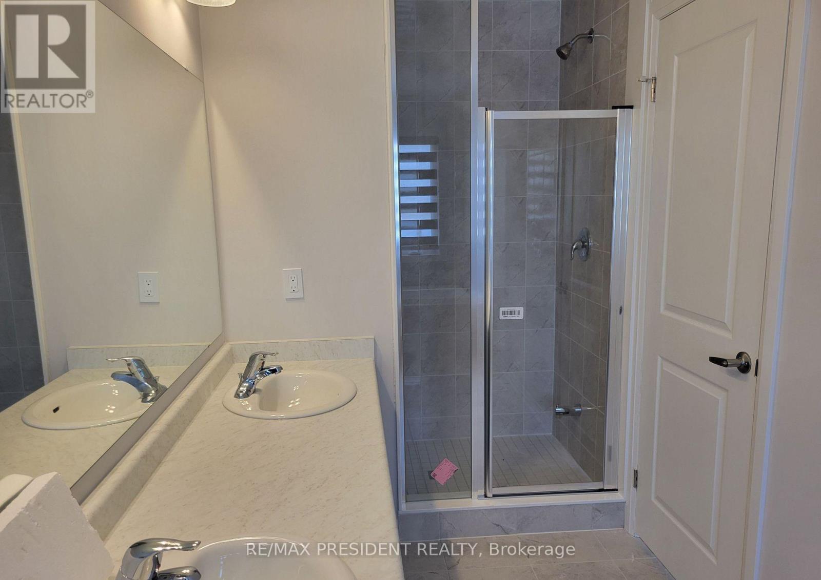 42 Robert Wyllie Street, North Dumfries, Ontario  N0B 1E0 - Photo 11 - X13148894