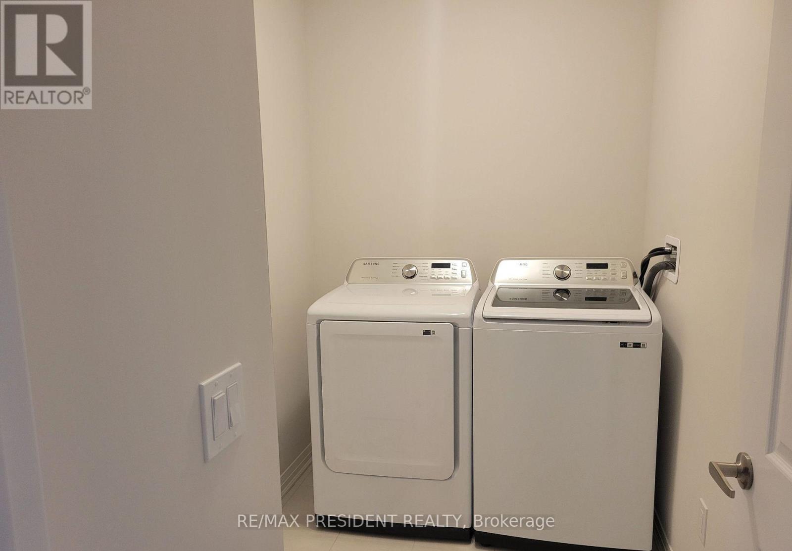 42 Robert Wyllie Street, North Dumfries, Ontario  N0B 1E0 - Photo 10 - X13148894