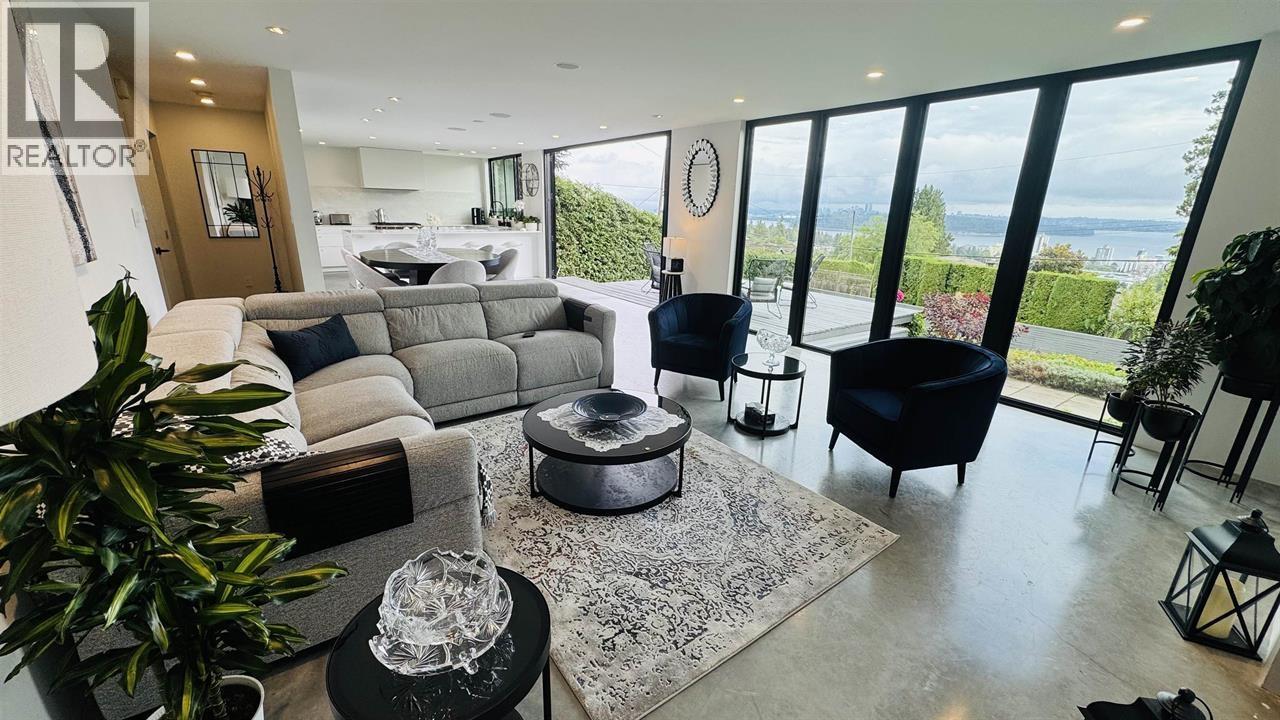 2234 Palmerston Avenue, West Vancouver, British Columbia  V7V 2V8 - Photo 3 - R3127188
