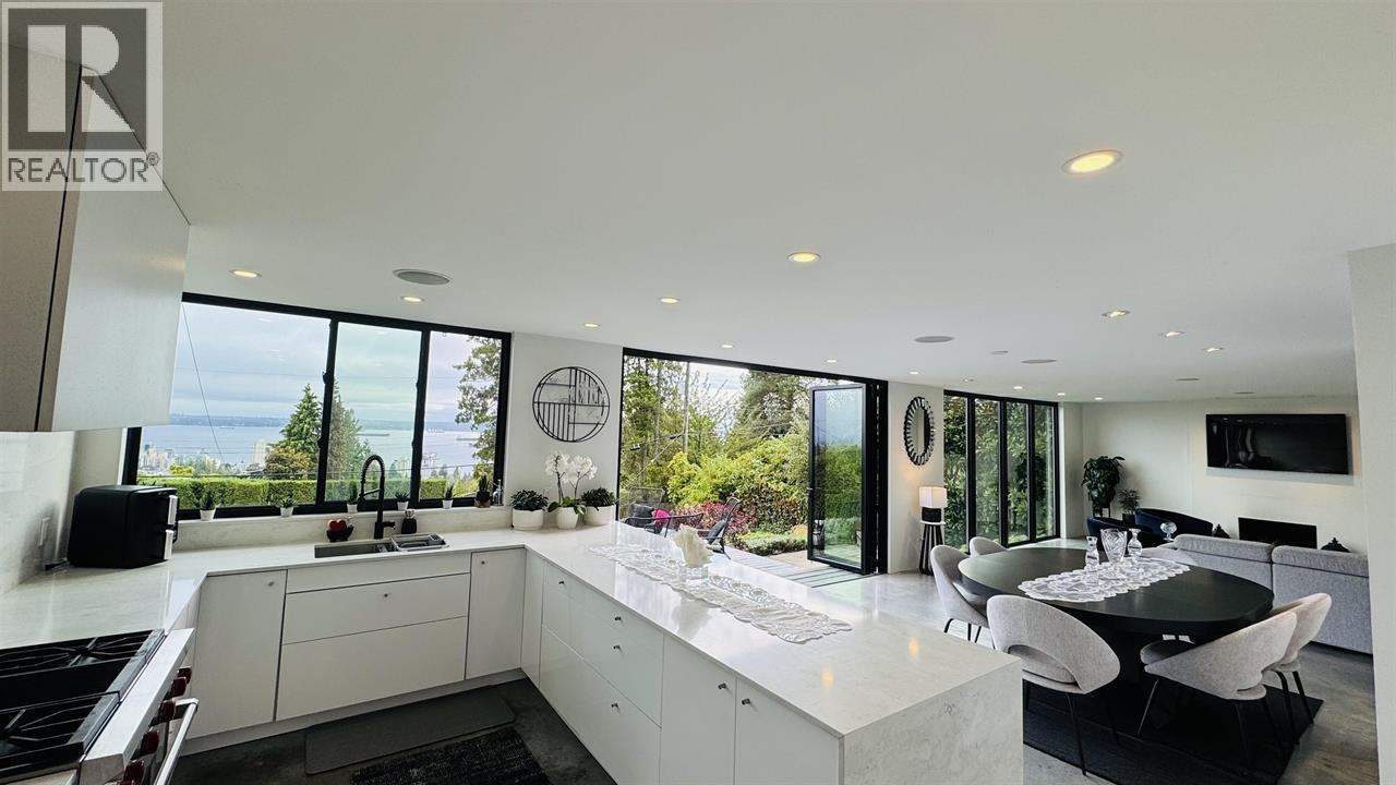 2234 Palmerston Avenue, West Vancouver, British Columbia  V7V 2V8 - Photo 7 - R3127188
