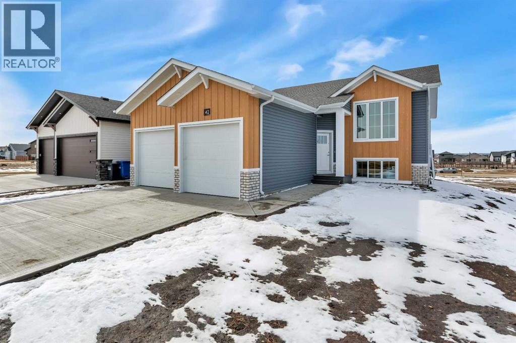 42 Tarzwell Avenue, Red Deer, Alberta  T4S 0N7 - Photo 1 - A2307096