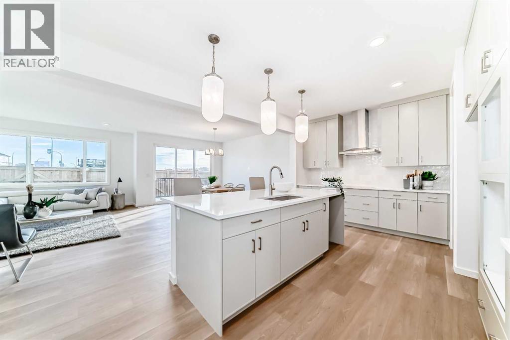 64 Creekside Path Sw, Calgary, Alberta  T2X 5W1 - Photo 6 - A2307035