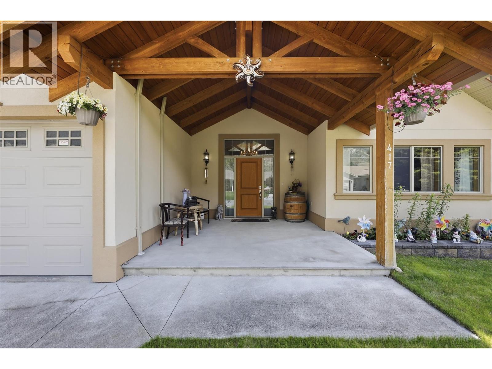 417 Nueva Wynd, Kamloops, British Columbia  V2H 1S1 - Photo 3 - 10388556
