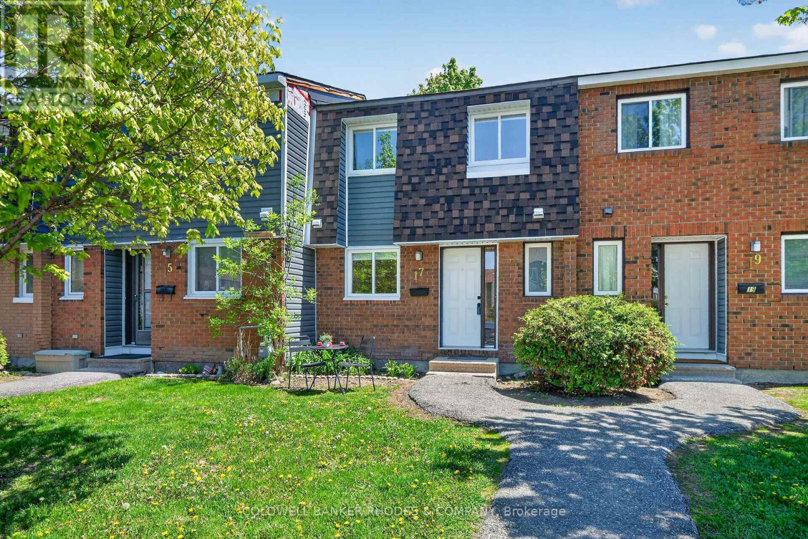 Property Listing: 17 Pixley Private, Ottawa, Ontario