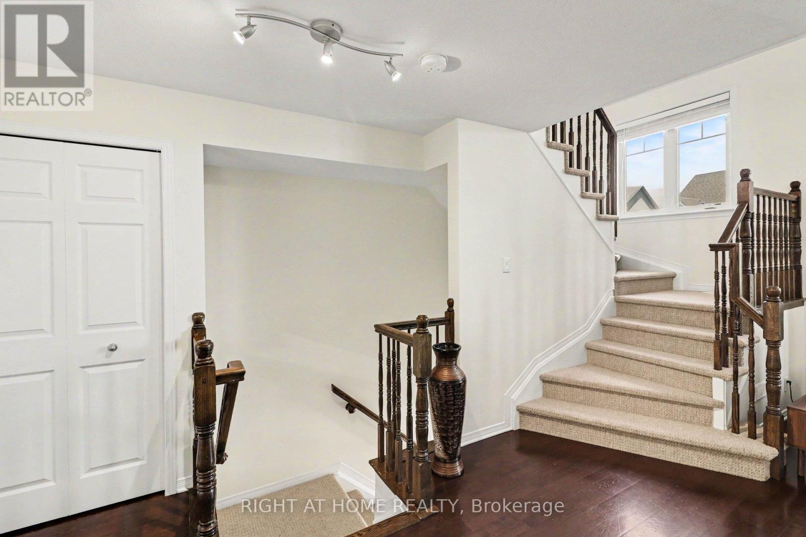 7 - 572 Reardon Private, Ottawa, Ontario  K1V 2K9 - Photo 5 - X13166522