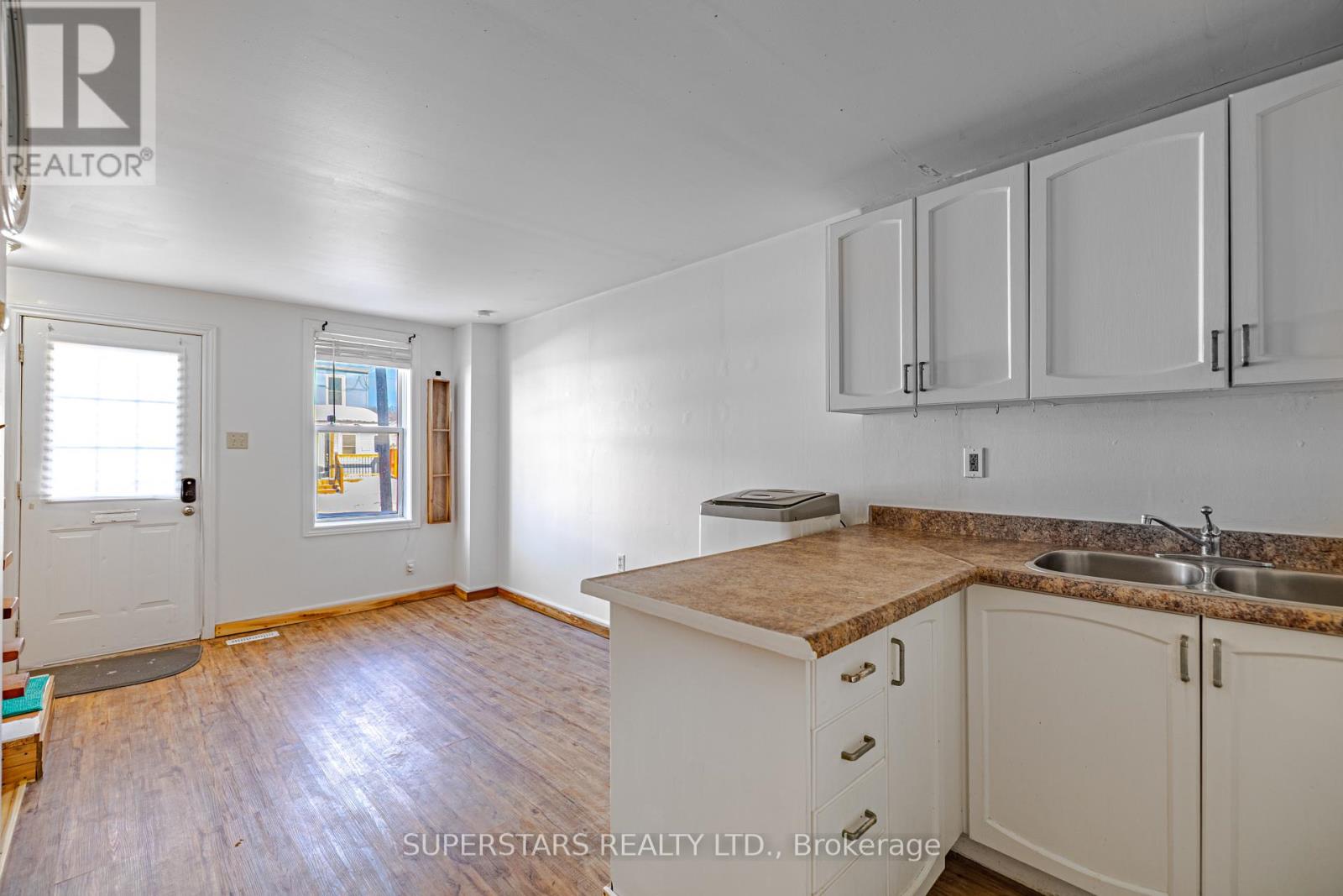 165 1/2 Olive Avenue, Oshawa, Ontario  L1H 2P1 - Photo 6 - E13166514