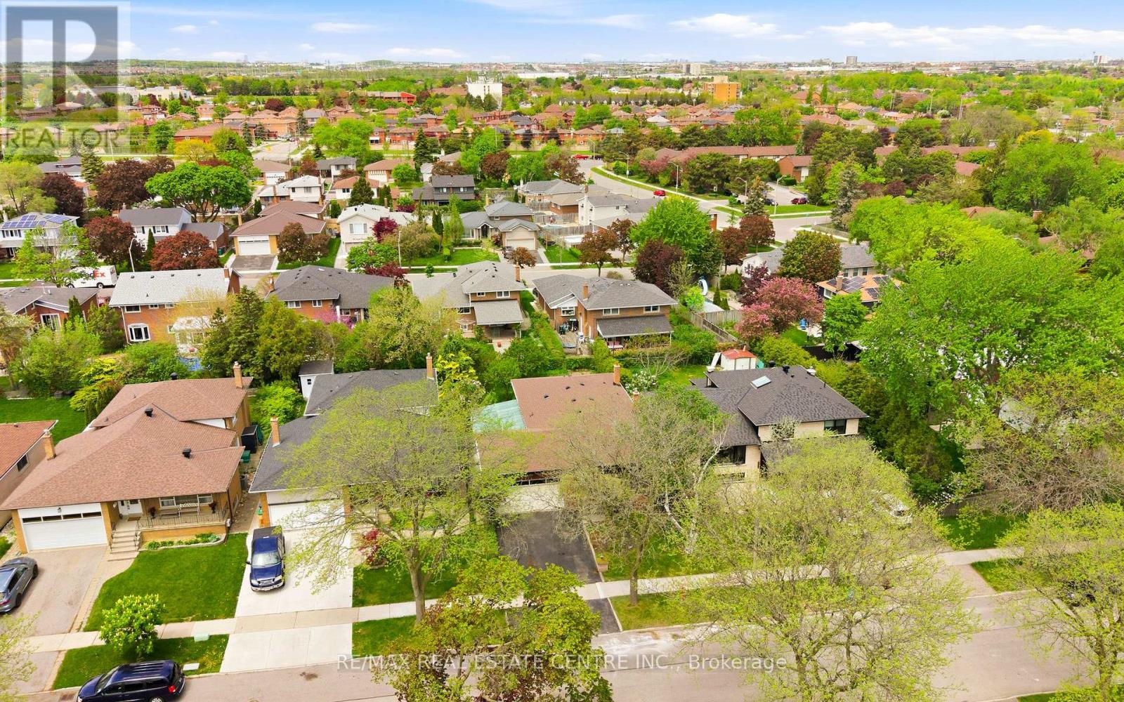 893 Hollowtree Crescent, Mississauga, Ontario  L4Y 2V3 - Photo 48 - W13164890