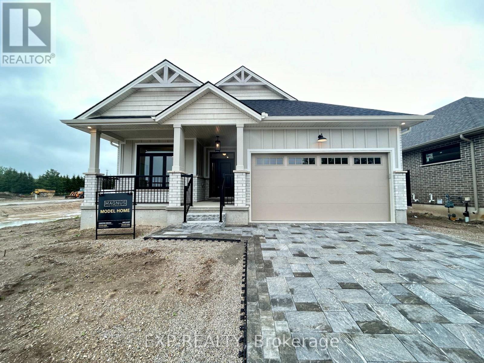 4 Sullivan Street, South Huron, Ontario  N0M 1T0 - Photo 2 - X12730410