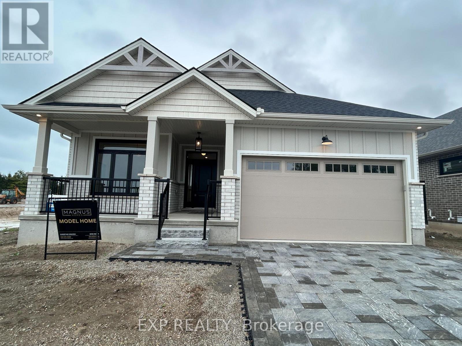 4 Sullivan Street, South Huron, Ontario  N0M 1T0 - Photo 3 - X12730410