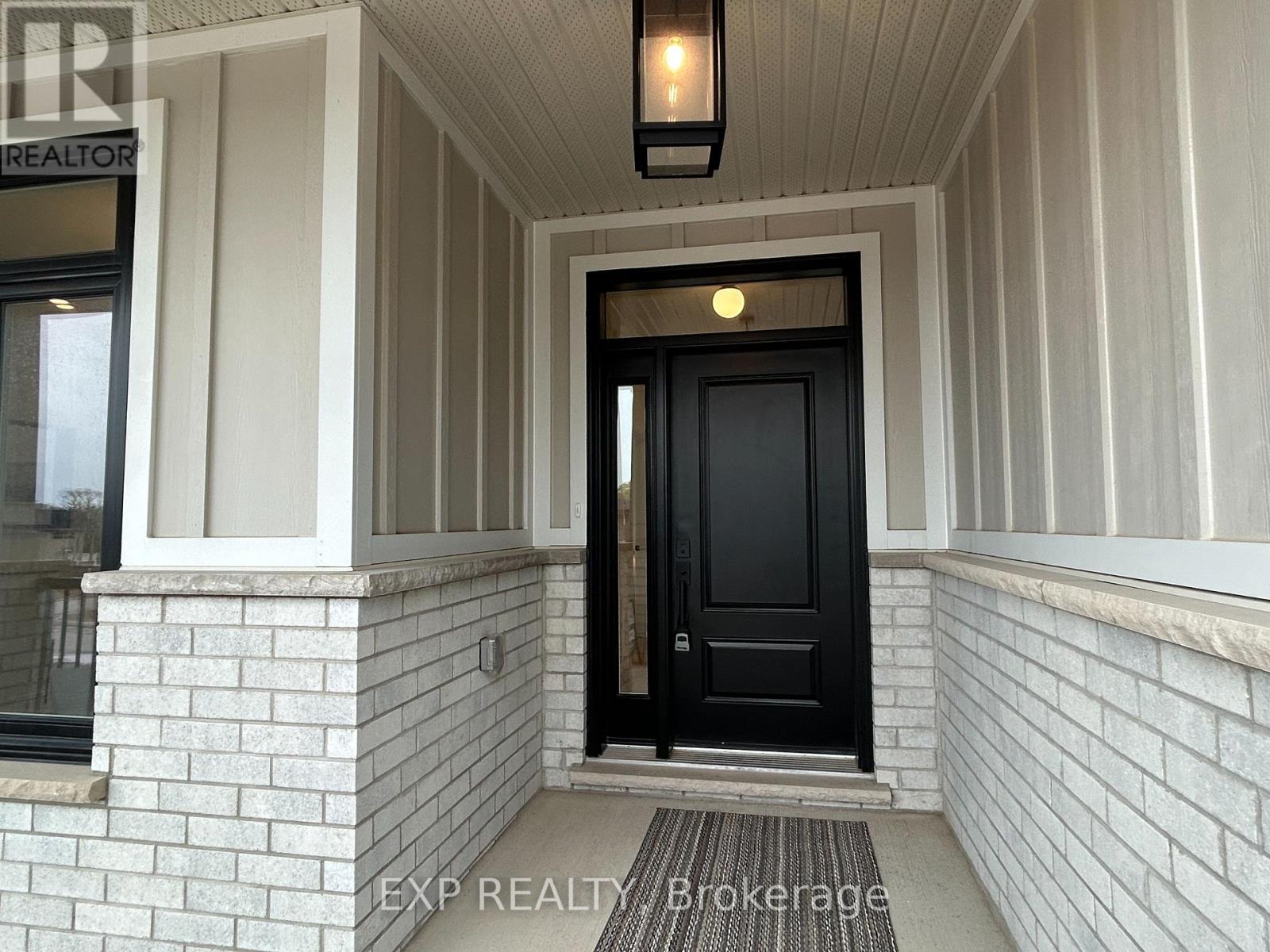 4 Sullivan Street, South Huron, Ontario  N0M 1T0 - Photo 4 - X12730410