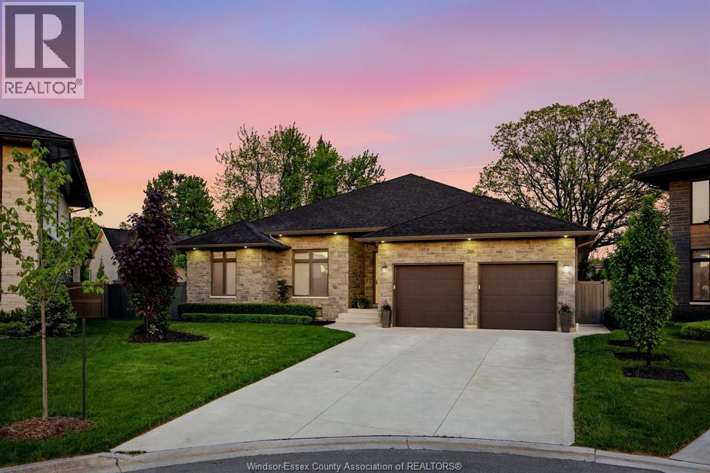 266 XAVIER CIRCLE Lakeshore, Ontario