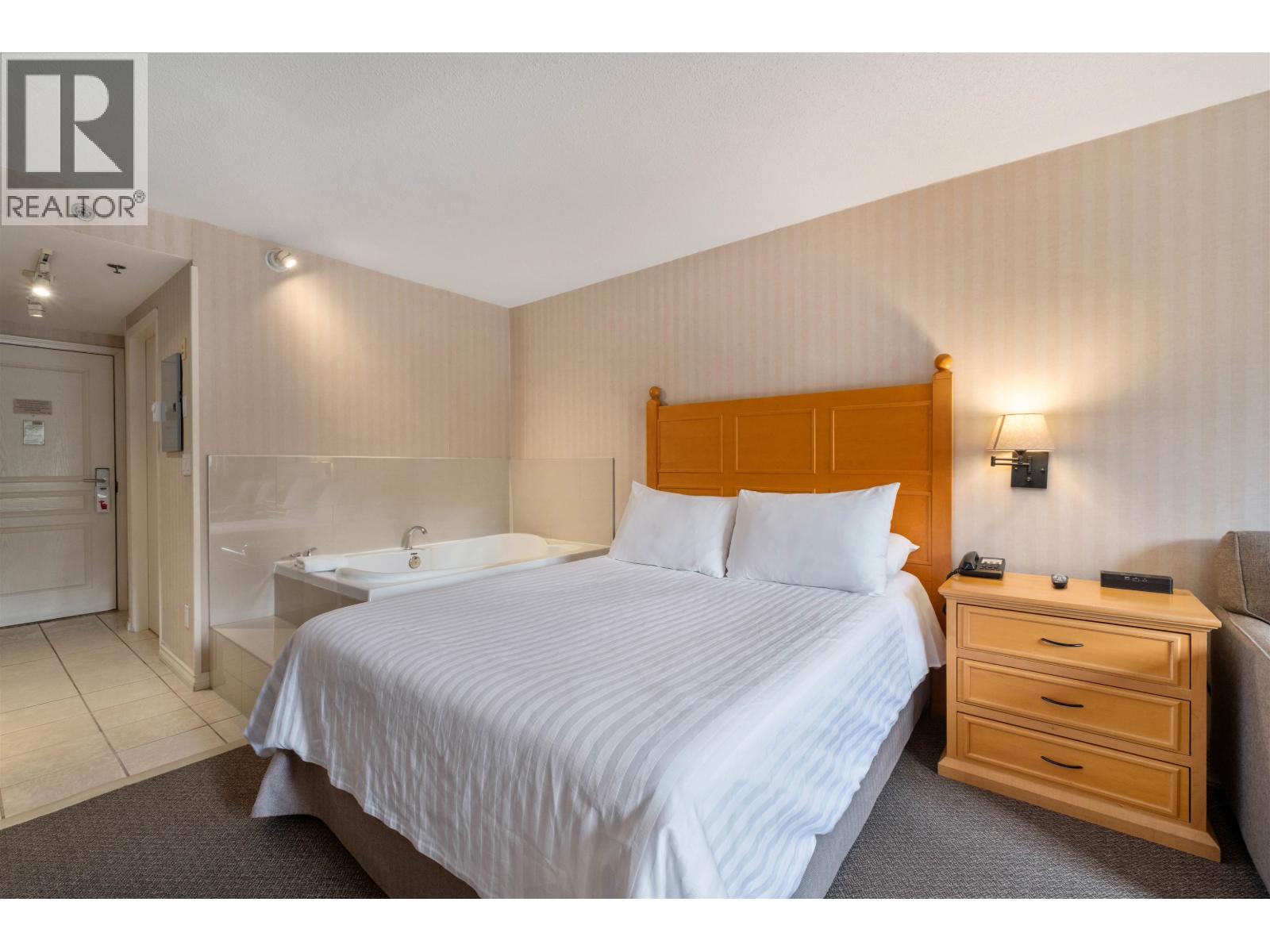 205 4319 Main Street, Whistler, British Columbia  V8E 1B1 - Photo 5 - R3126939
