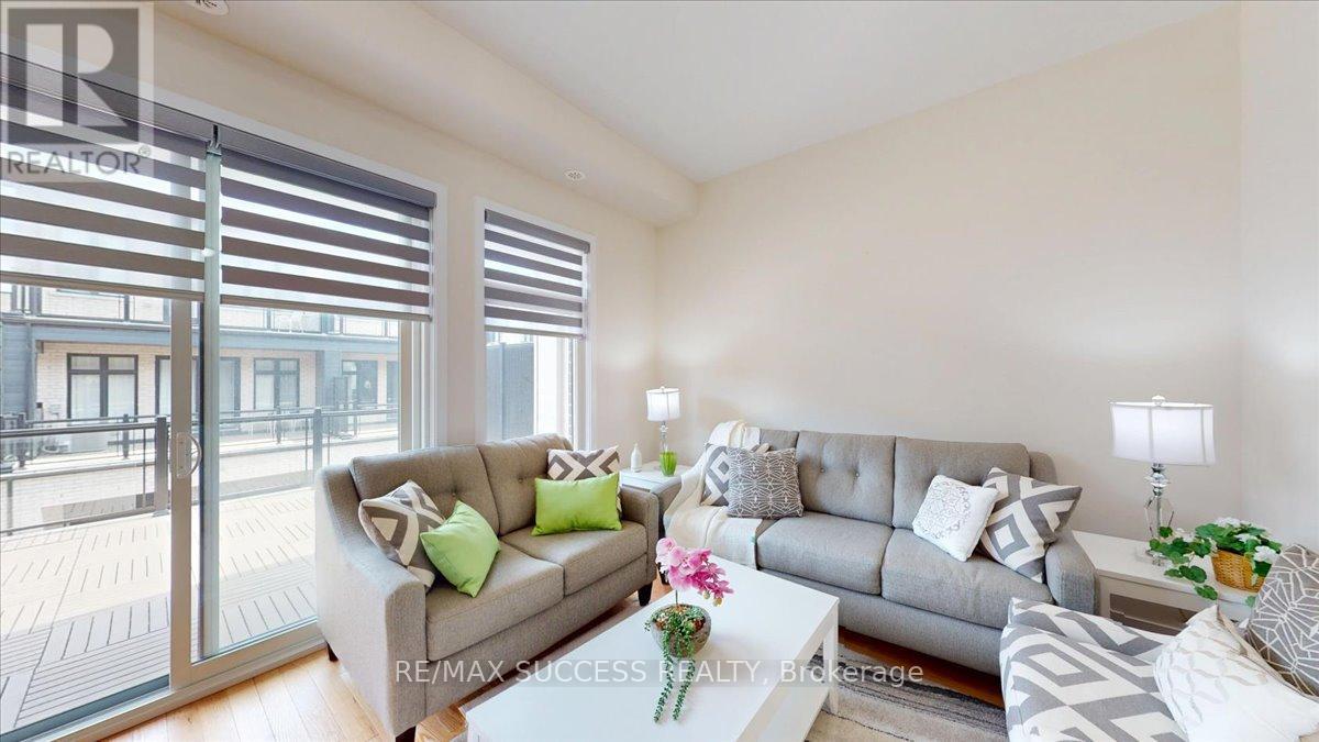 3077 Welsman Gardens, Oakville, Ontario  L6H 7Z2 - Photo 12 - W13166526