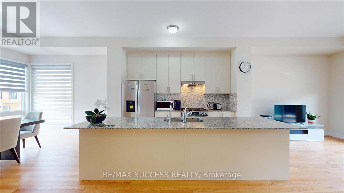 3077 Welsman Gardens, Oakville, Ontario  L6H 7Z2 - Photo 18 - W13166526