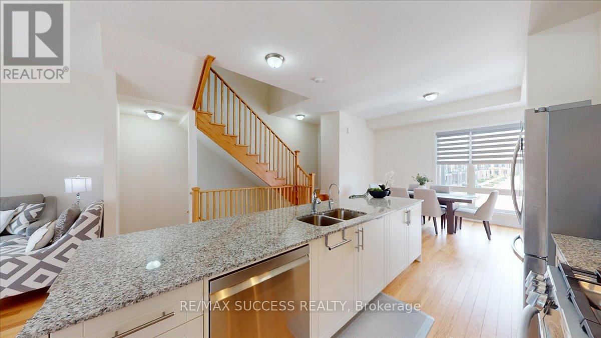 3077 Welsman Gardens, Oakville, Ontario  L6H 7Z2 - Photo 19 - W13166526